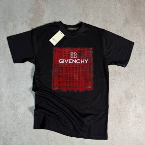 Camiseta Givenchy negro logo blanco figuras rojas